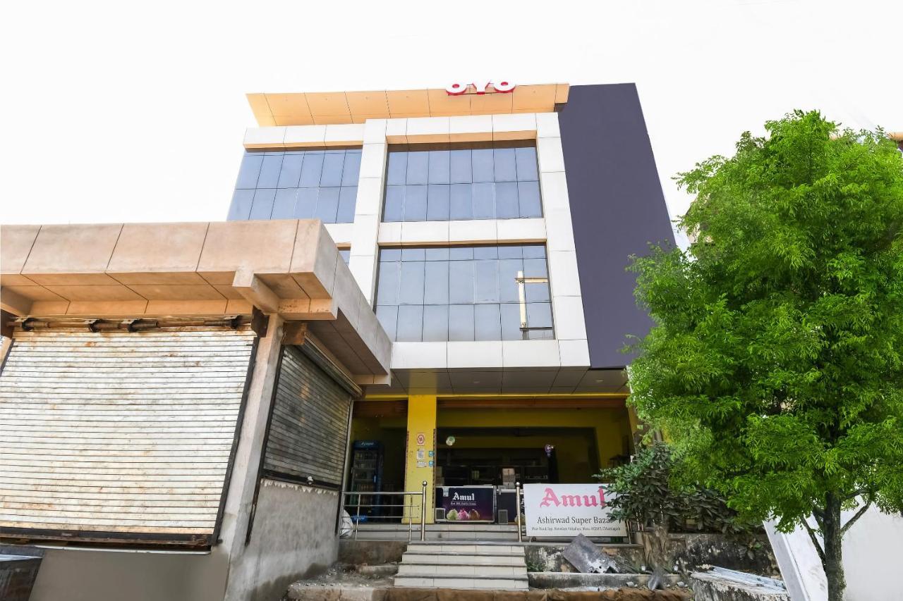 Oyo Flagship 45586 Hotel Airport Inn Rāipur Exterior foto