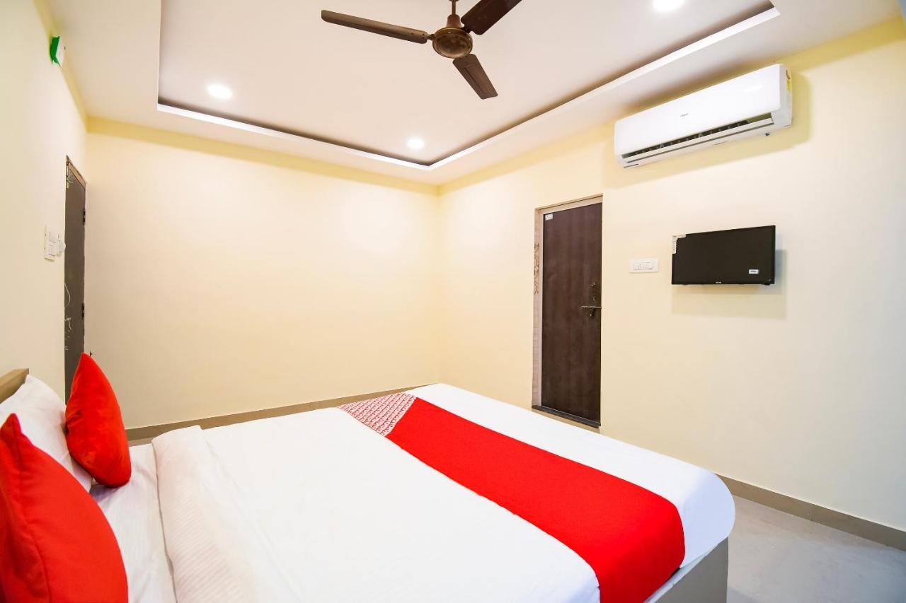 Oyo Flagship 45586 Hotel Airport Inn Rāipur Exterior foto